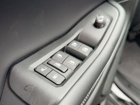 New 2025 Jeep Grand Cherokee L Laredo image 12