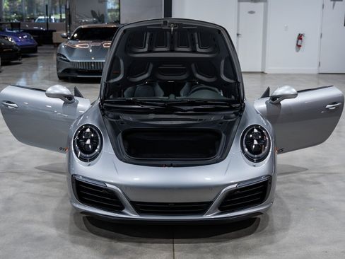 Used 2017 Porsche 911 Targa 4S AWD/4WD image 39