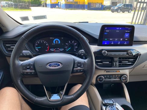 Used 2020 Ford Escape SEL AWD/4WD image 14