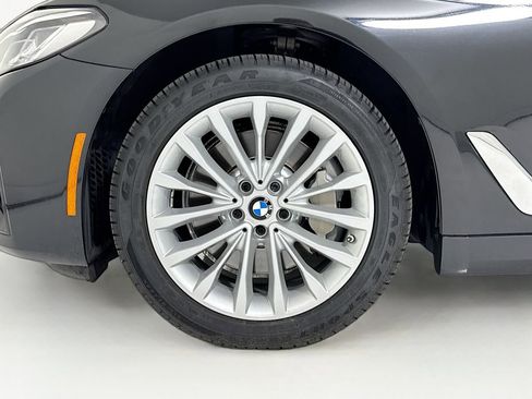 Used 2023 BMW 530i xDrive 530i xDrive w/ Premium Package image 31