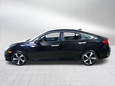 Used 2016 Honda Civic Touring image 4