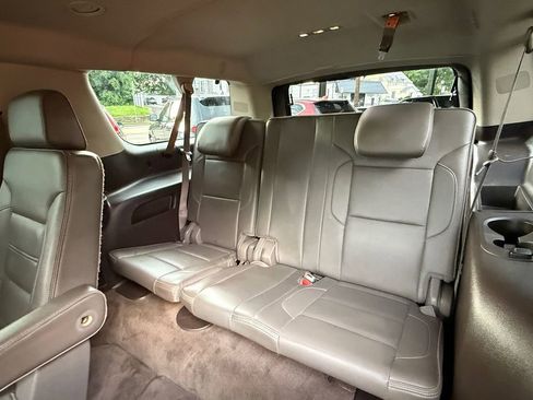 Used 2015 GMC Yukon XL Denali w/ Touring Package image 16