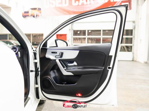Used 2019 Mercedes-Benz A 220 4MATIC image 40