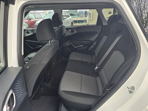 Certified 2023 Kia Soul EX FWD image 18