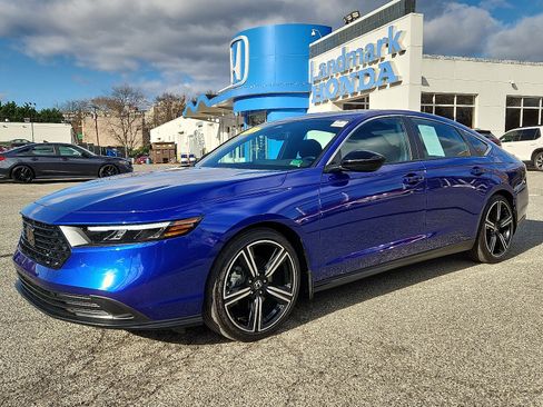 Used 2024 Honda Accord Sport image 1
