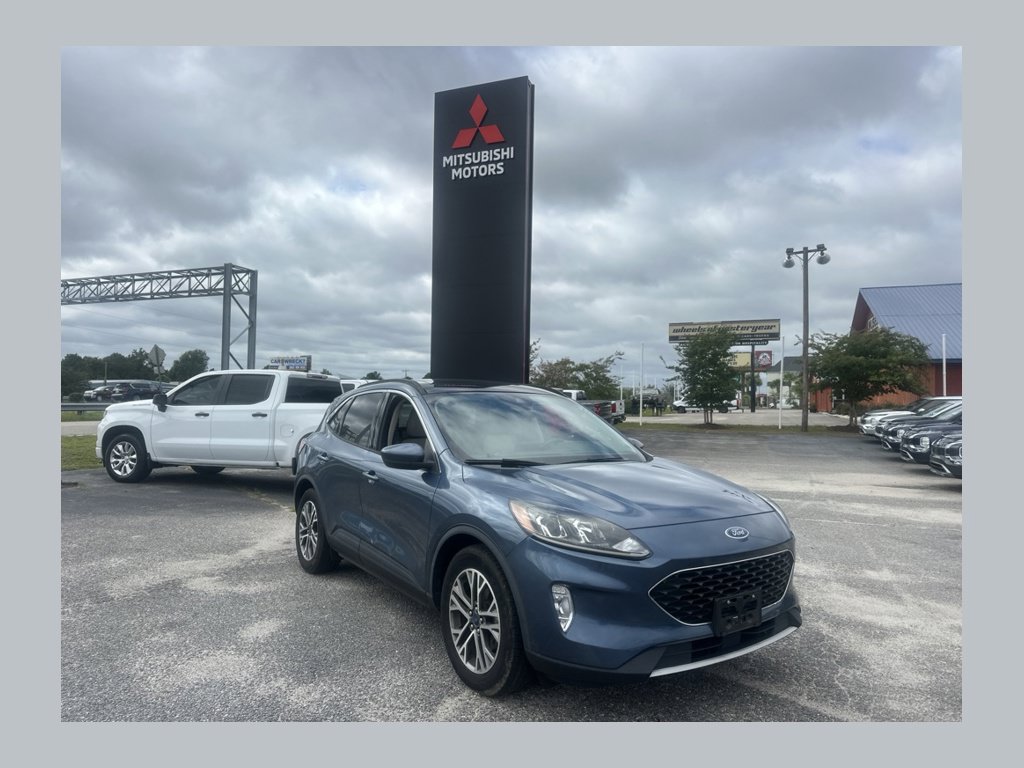 Used 2020 Ford Escape SEL FWD image 1