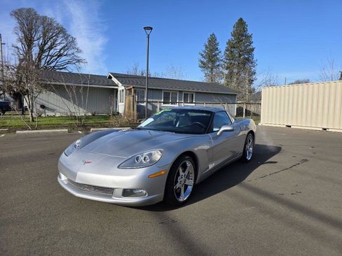 Used 2005 Chevrolet Corvette Coupe w/ Preferred Equipment Group image 1