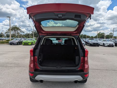 Used 2019 Ford Escape SE FWD image 31