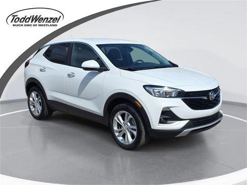 Certified 2023 Buick Encore GX Preferred w/ Cold Weather Comfort Package AWD/4WD image 1