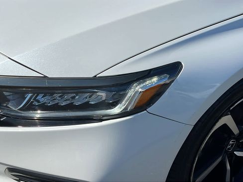Used 2020 Honda Accord Sport image 7