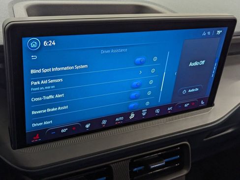 New 2025 Ford Maverick Lobo image 32