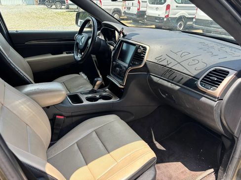 Used 2016 Jeep Grand Cherokee Limited 75th Anniversary RWD image 17