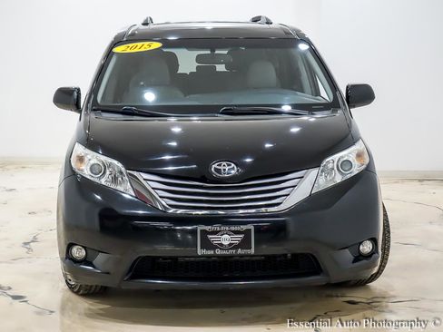 Used 2016 Toyota Sienna XLE w/ XLE Navigation Package AWD/4WD image 5