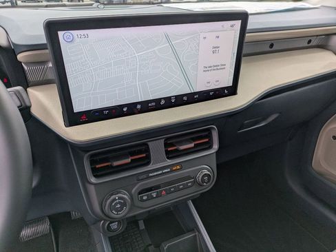 New 2025 Ford Maverick Lariat image 33