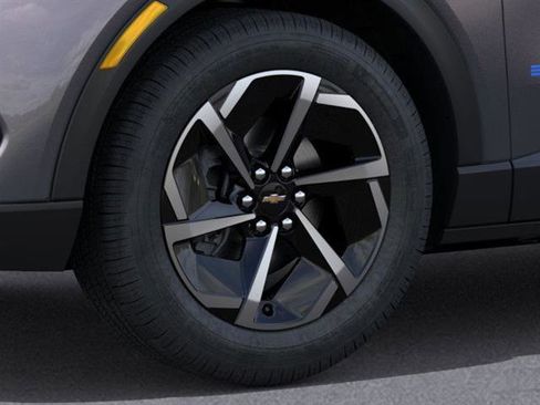 New 2026 Chevrolet Equinox EV LT image 9