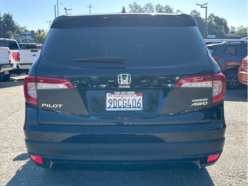 Used 2022 Honda Pilot Special Edition image 6