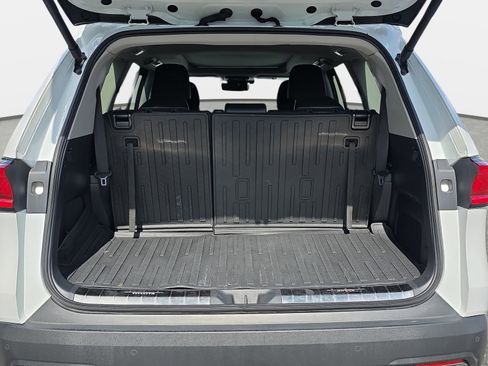 Used 2024 Toyota Grand Highlander Platinum AWD/4WD image 13