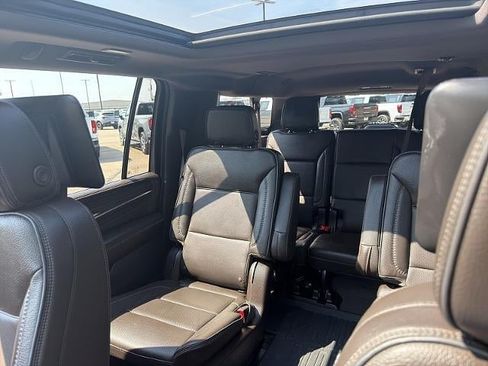 Used 2023 GMC Yukon XL Denali w/ Denali Reserve Package AWD/4WD image 41