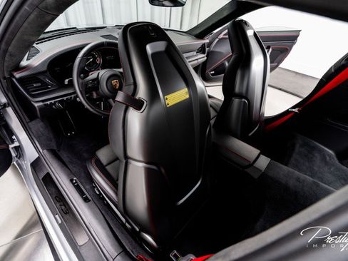 Used 2022 Porsche 911 GT3 image 28