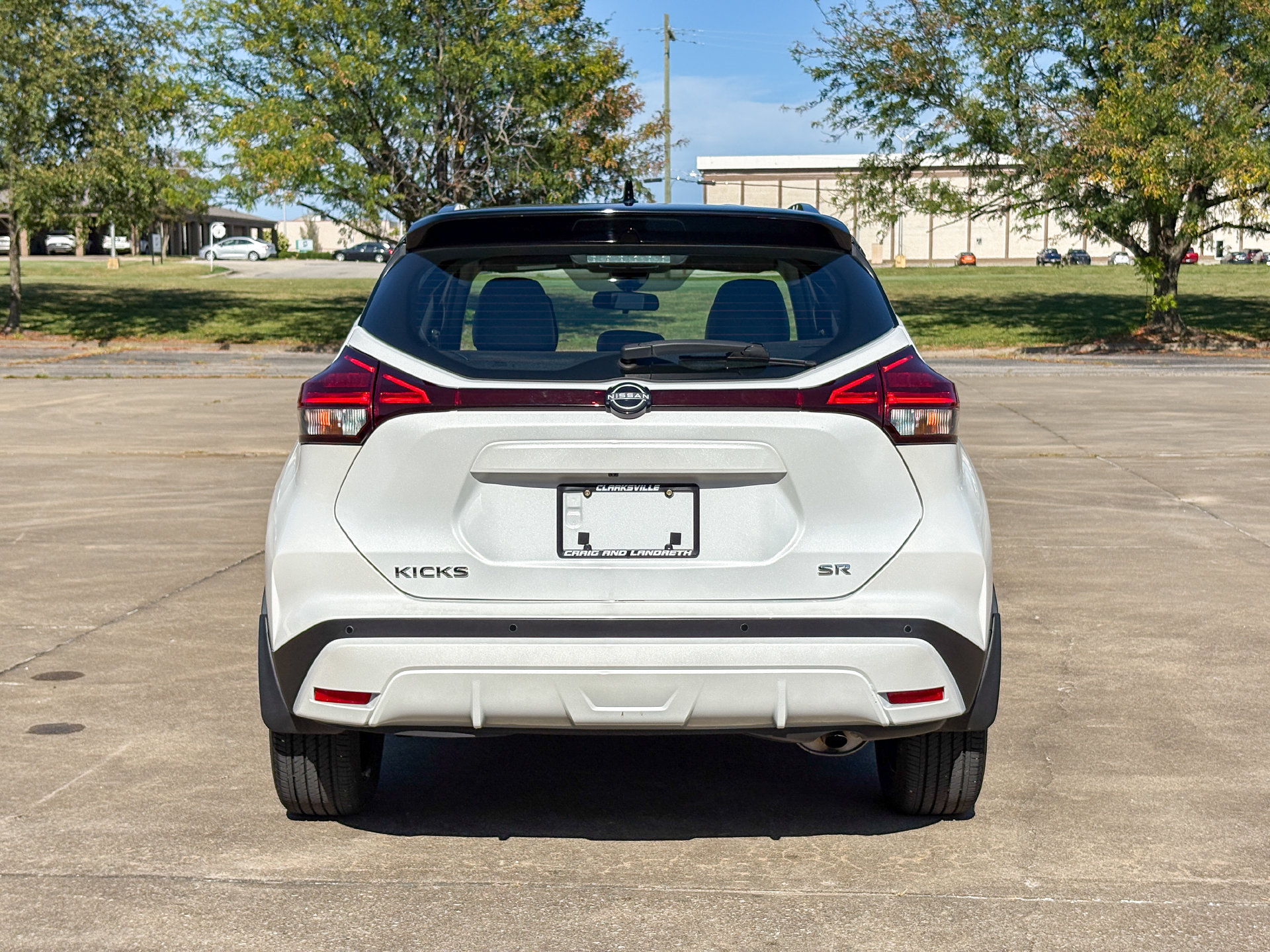 Used 2024 Nissan Kicks SR w/ SR Premium Package FWD image 9