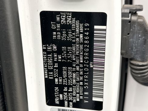 Used 2024 Kia Sorento S w/ Panoramic Sunroof Package image 11