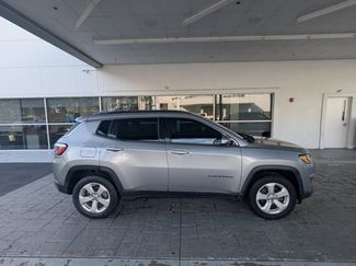 Used 2019 Jeep Compass Latitude video 2