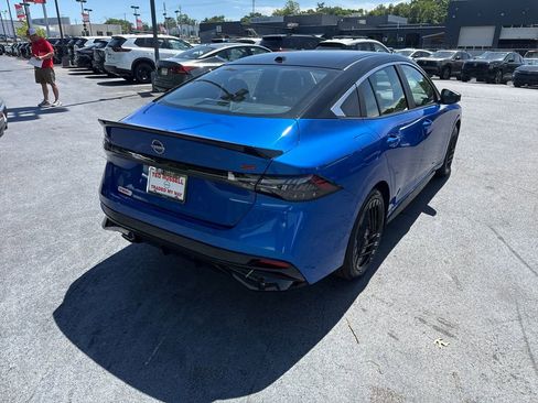 New 2026 Nissan Sentra SR FWD image 5