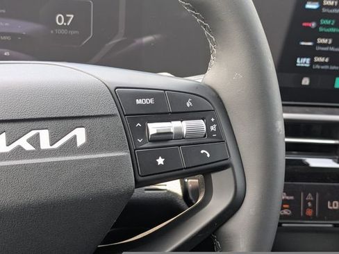 New 2026 Kia Sportage SX FWD image 31