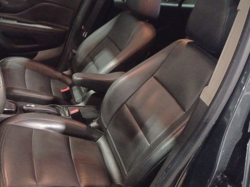 Used 2017 Buick Encore Essence image 5