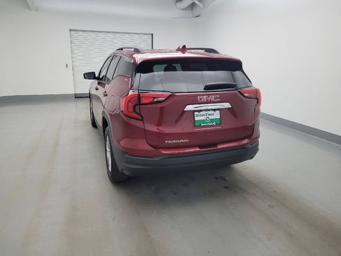 Used 2018 GMC Terrain SLE w/ Driver Convenience Package FWD image 6
