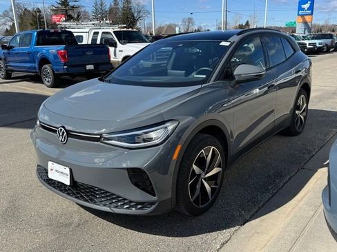 Used 2024 Volkswagen ID.4 Pro S image 29