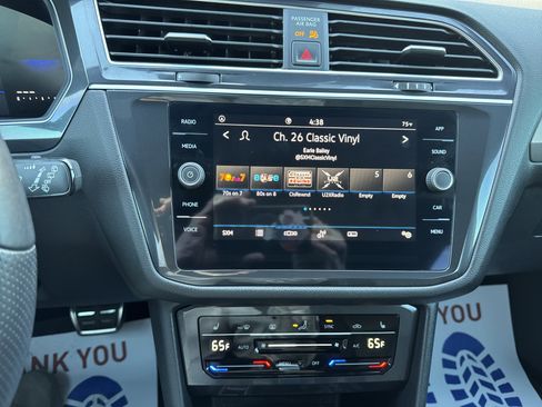 Used 2024 Volkswagen Tiguan SE R-Line image 16