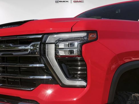 Used 2024 Chevrolet Silverado 3500 LTZ w/ LTZ Convenience Package AWD/4WD image 3