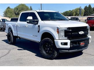 Used 2018 Ford F350 Lariat w/ Lariat Ultimate Package AWD/4WD video 2