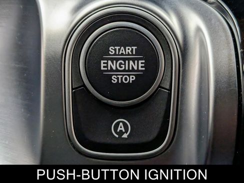 Used 2023 Mercedes-Benz GLB 250 4MATIC image 31