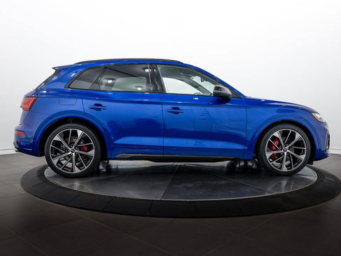 Certified 2024 Audi SQ5 Premium Plus AWD/4WD image 3