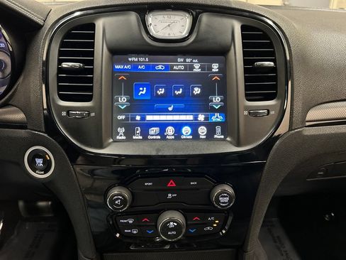 Used 2015 Chrysler 300 S AWD/4WD image 23