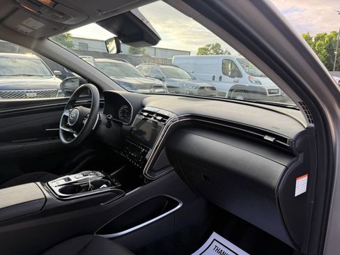 Used 2024 Hyundai Tucson Blue AWD/4WD image 9