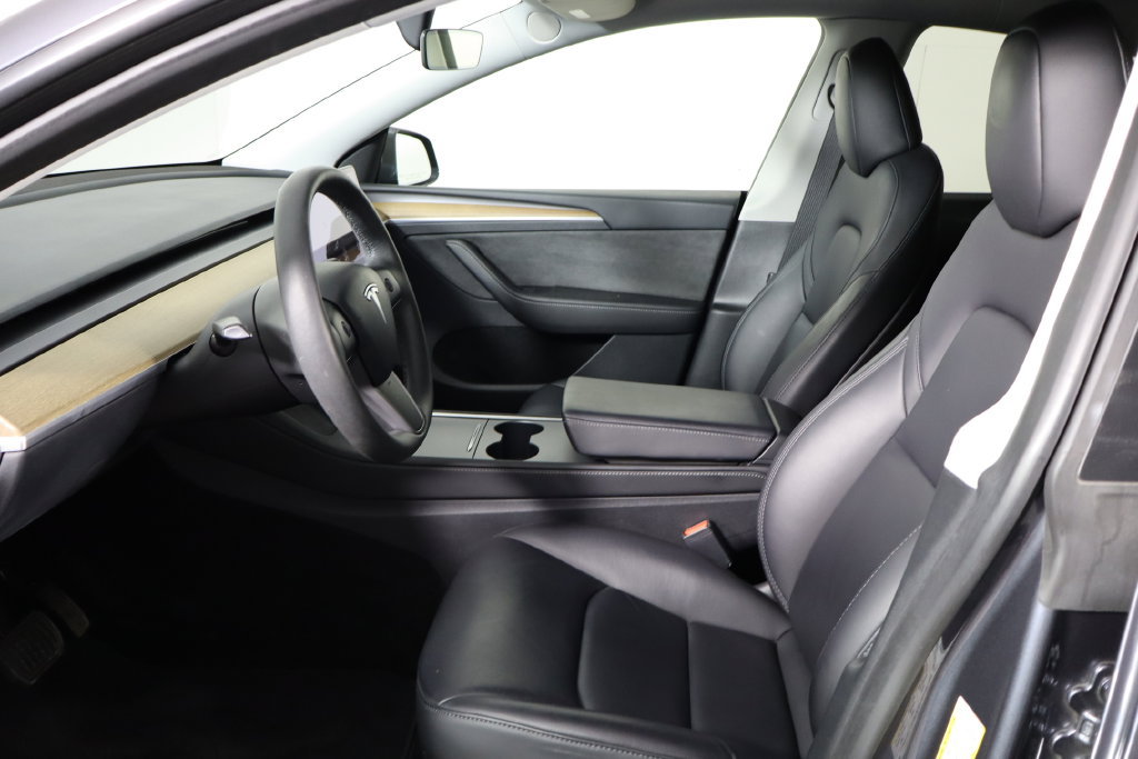 Used 2023 Tesla Model Y 2WD image 13