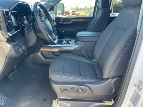 Used 2024 Chevrolet Silverado 3500 LT w/ Safety Package image 10