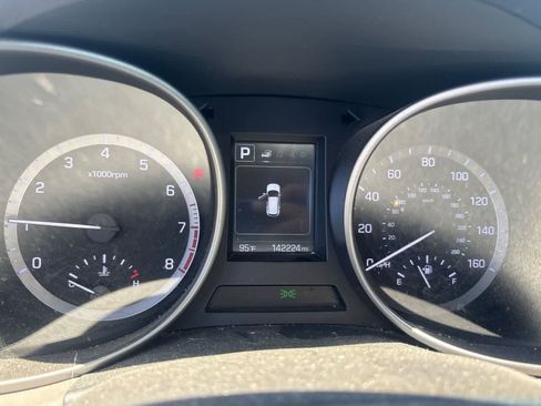 Used 2017 Hyundai Santa Fe SE w/ Cargo Package FWD image 26