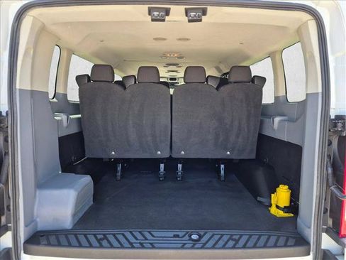 Used 2016 Ford Transit 350 XLT RWD image 6