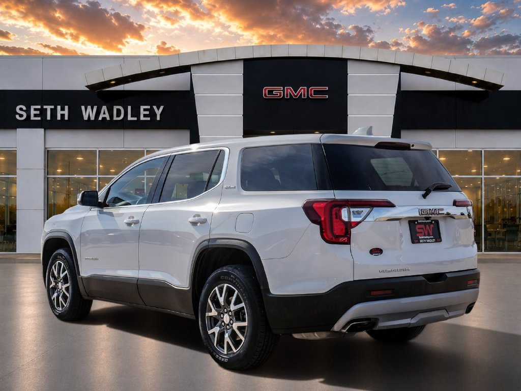 Used 2023 GMC Acadia SLE w/ LPO, Floor Liner Package FWD image 5