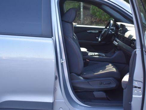 Certified 2023 Honda Pilot Sport image 27