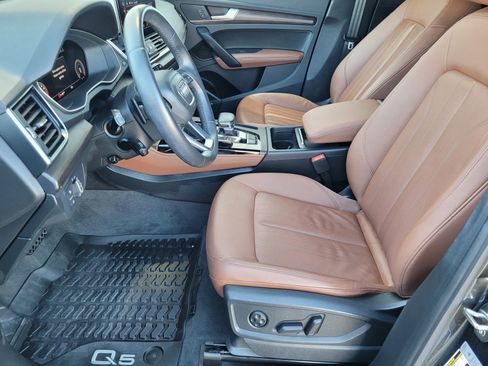 Used 2022 Audi Q5 2.0T Premium Plus w/ Premium Plus Package image 18