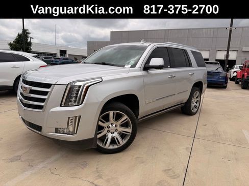 Used 2015 Cadillac Escalade Premium image 1
