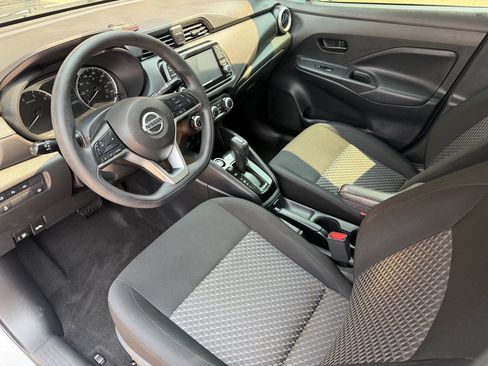Used 2021 Nissan Versa S FWD image 2