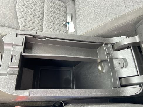 Used 2022 Chevrolet Equinox LT FWD image 41