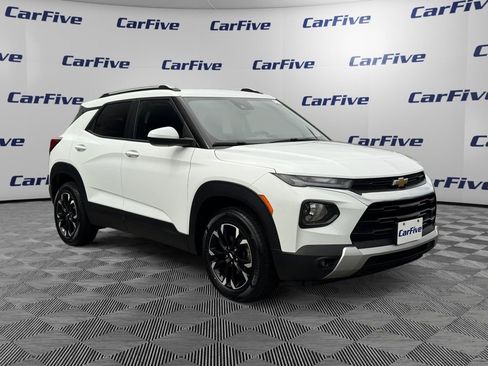 Used 2021 Chevrolet TrailBlazer LT w/ Convenience Package AWD/4WD image 8
