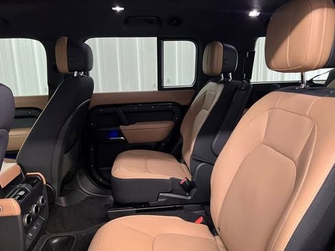 Used 2025 Land Rover Defender 130 V8 image 15